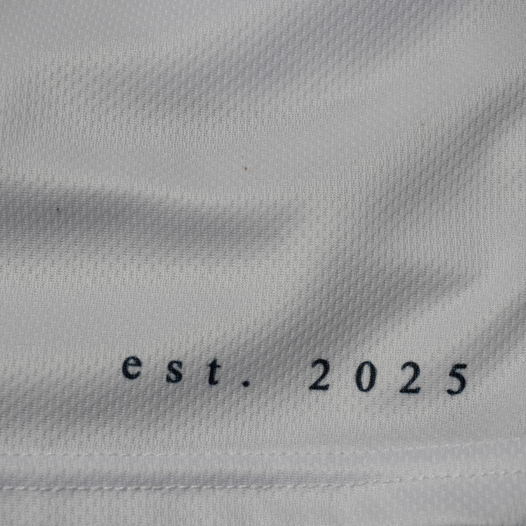 HOLY COVERINGS PERFORMANCE SHORTS IN WHITE