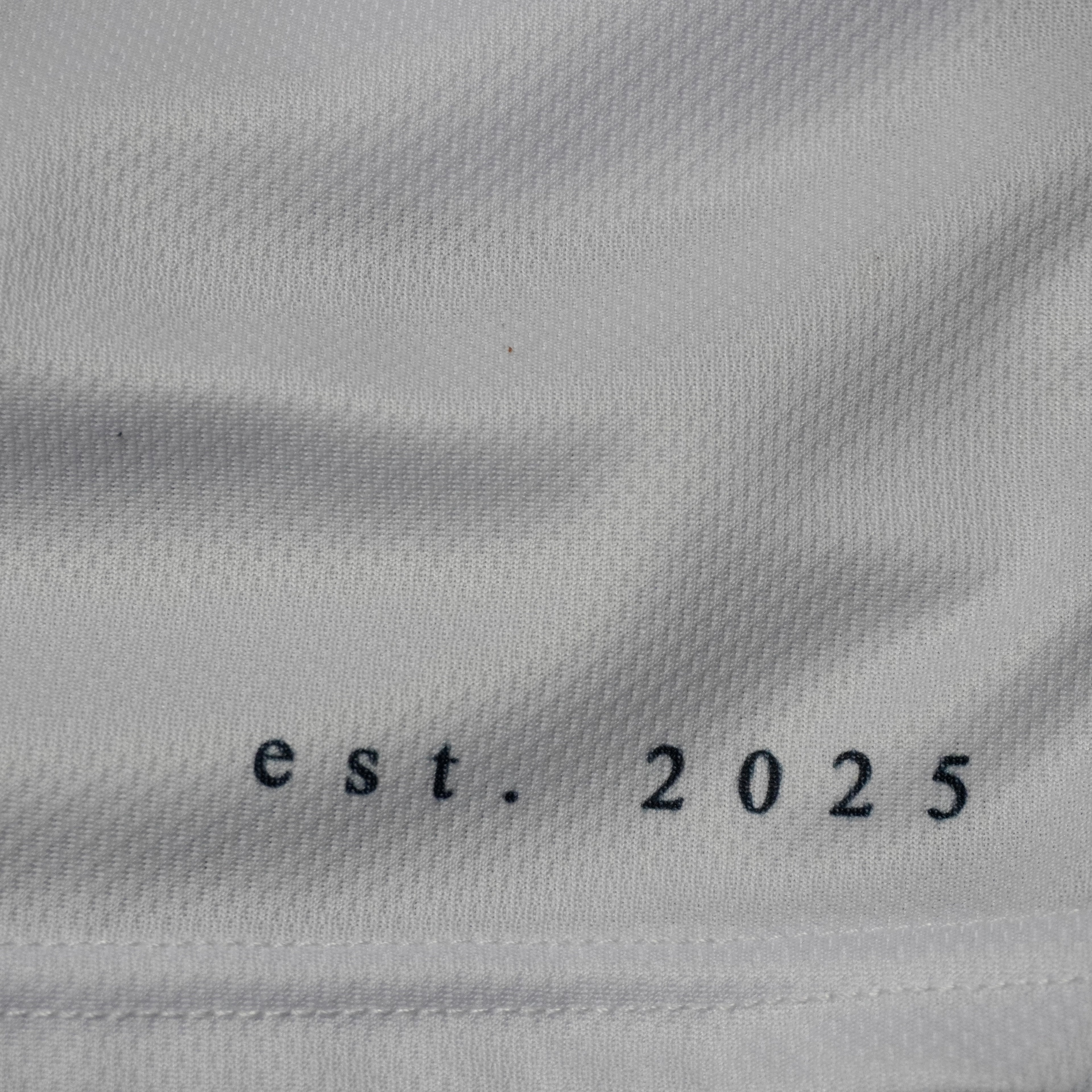 HOLY COVERINGS PERFORMANCE SHORTS IN WHITE
