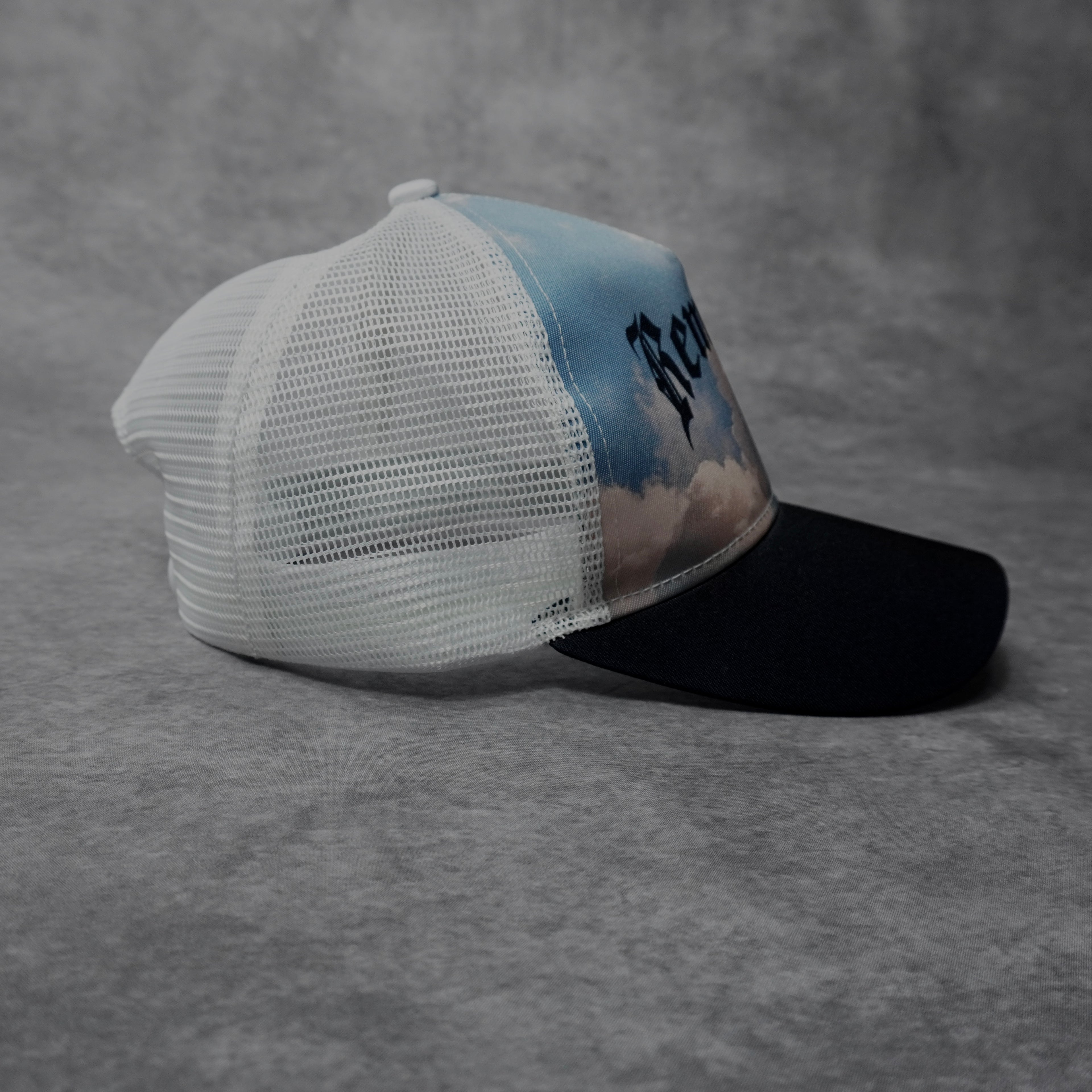 HEAVENS PREMIUM TRUCKER HAT