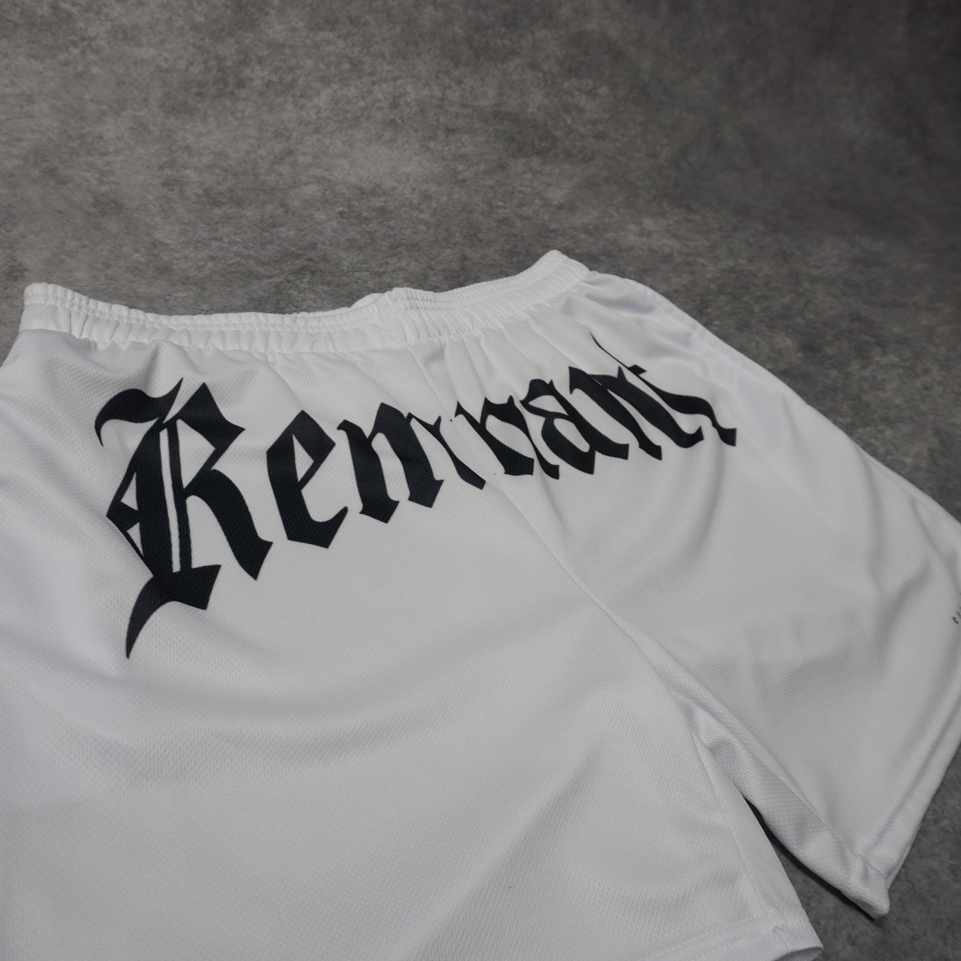 HOLY COVERINGS PERFORMANCE SHORTS IN WHITE